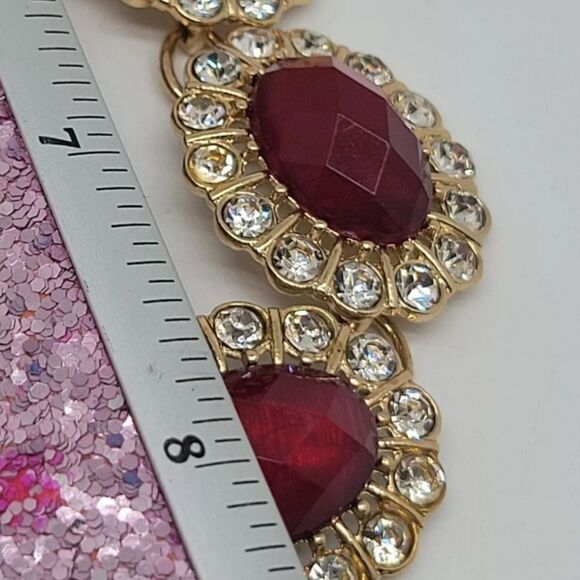 Signed Avon Faux Ruby Red Faceted & Rhinestone Gold Tone Necklace Stunning - Picture 8 of 12